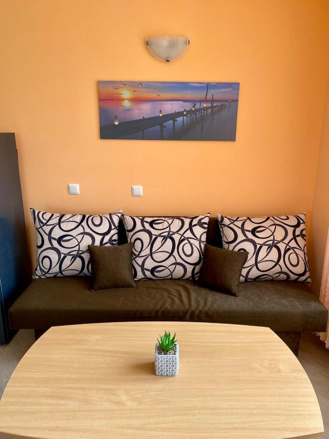 Cozy Apartment In The Center Of بريمورسكو المظهر الخارجي الصورة