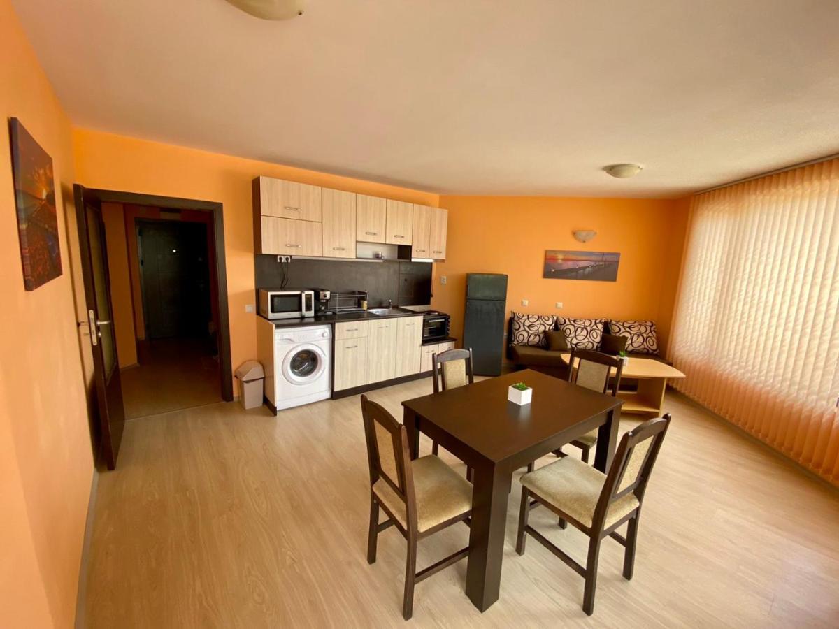 Cozy Apartment In The Center Of بريمورسكو المظهر الخارجي الصورة